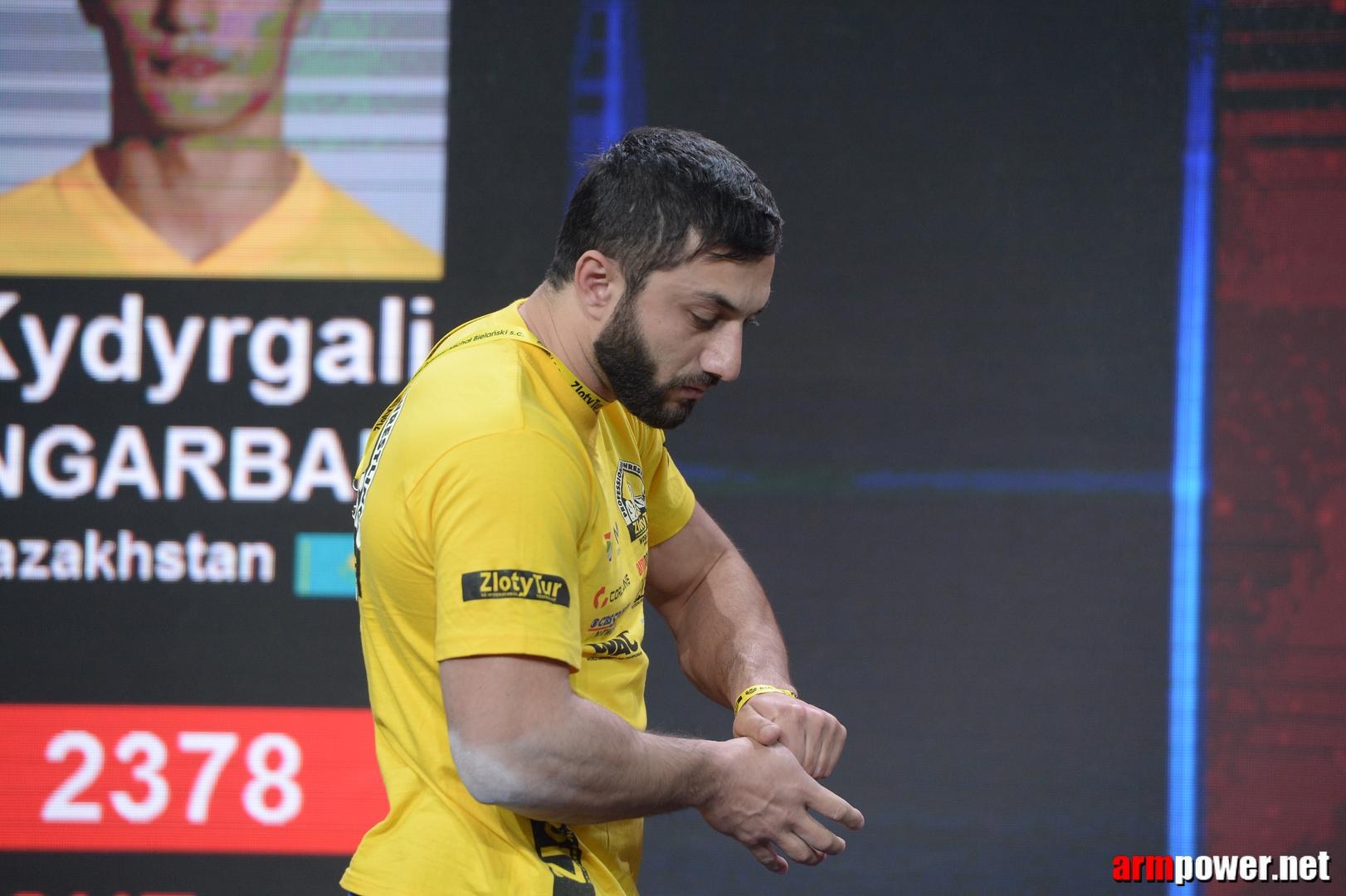 Zloty Tur 2015 By Mark Kazus Right Hand