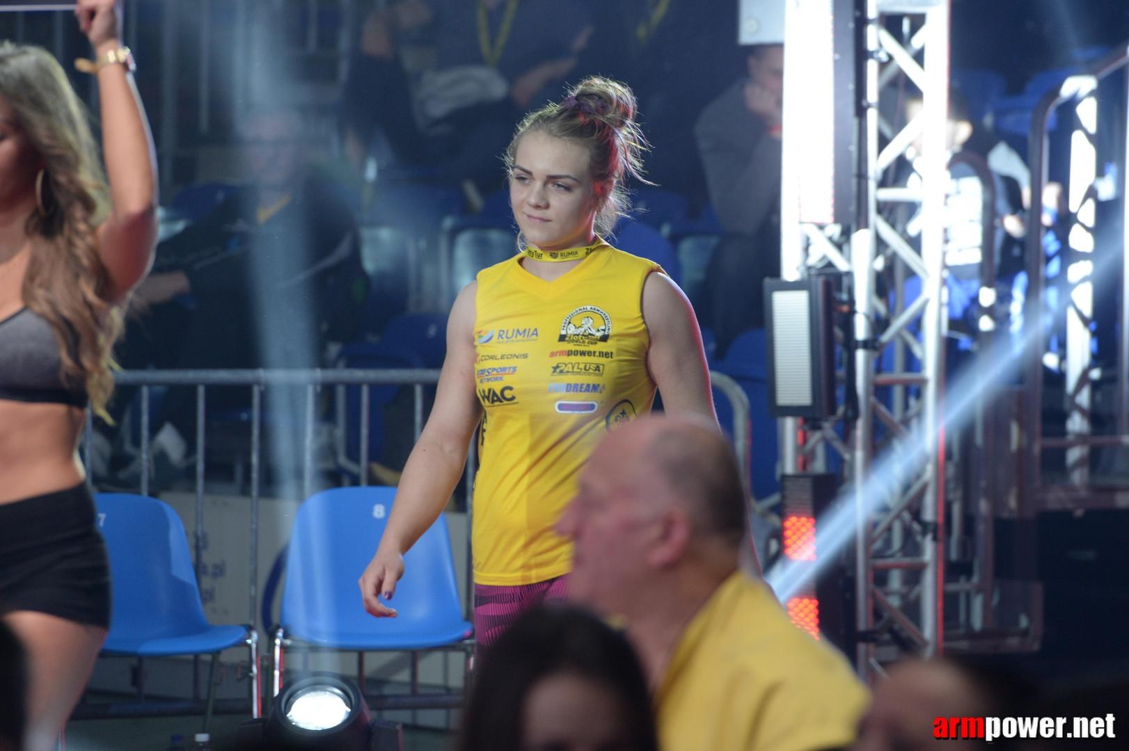 Zloty Tur 2015 By Mark Kazus Right Hand