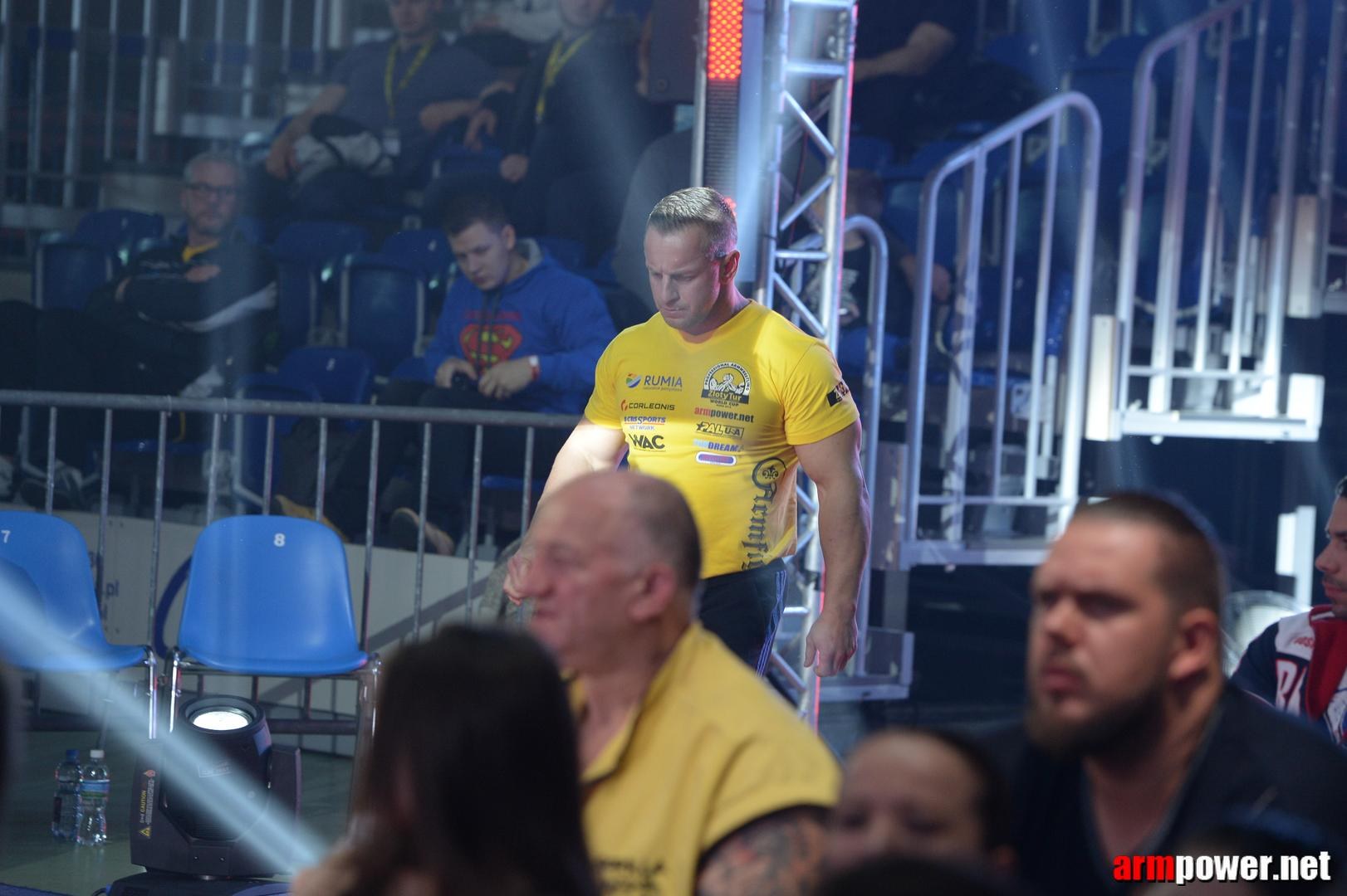 Zloty Tur 2015 By Mark Kazus Right Hand