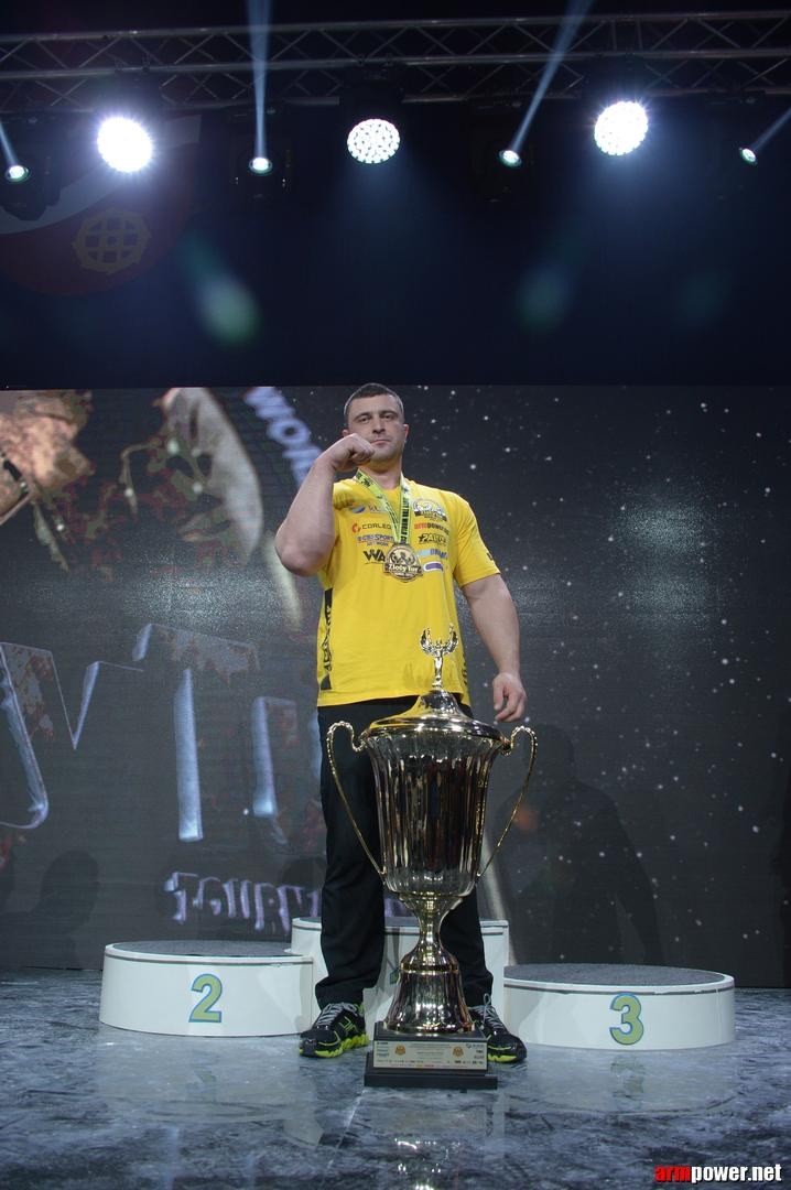 Zloty Tur 2015 By Mark Kazus Right Hand