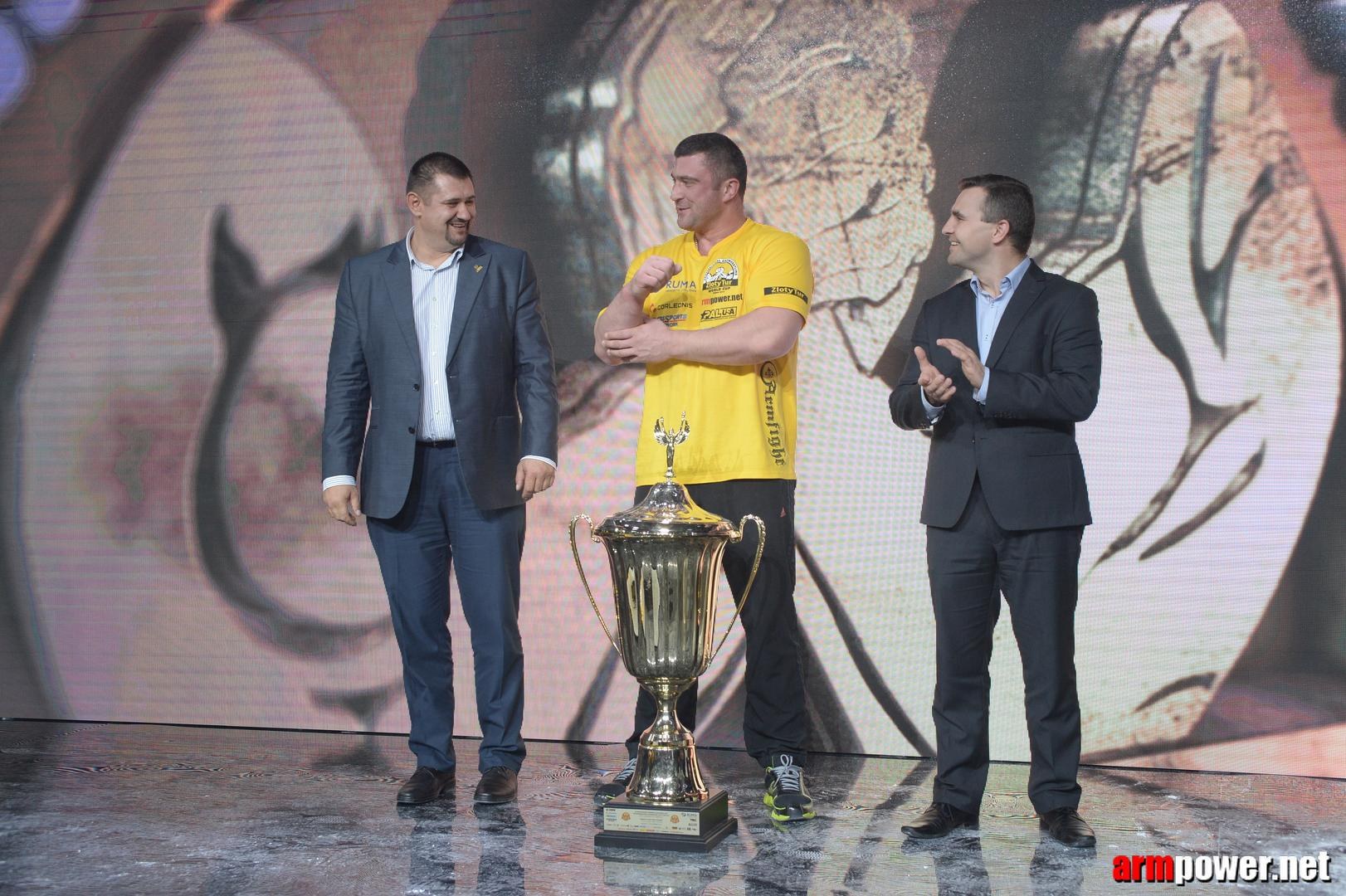 Zloty Tur 2015 By Mark Kazus Right Hand