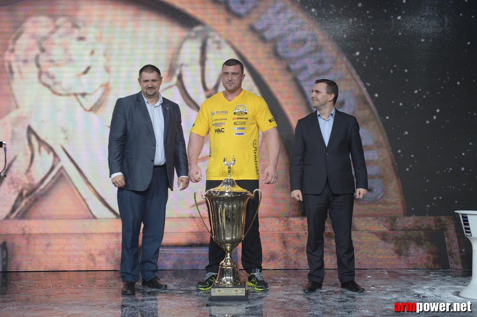 Zloty Tur 2015 By Mark Kazus Right Hand