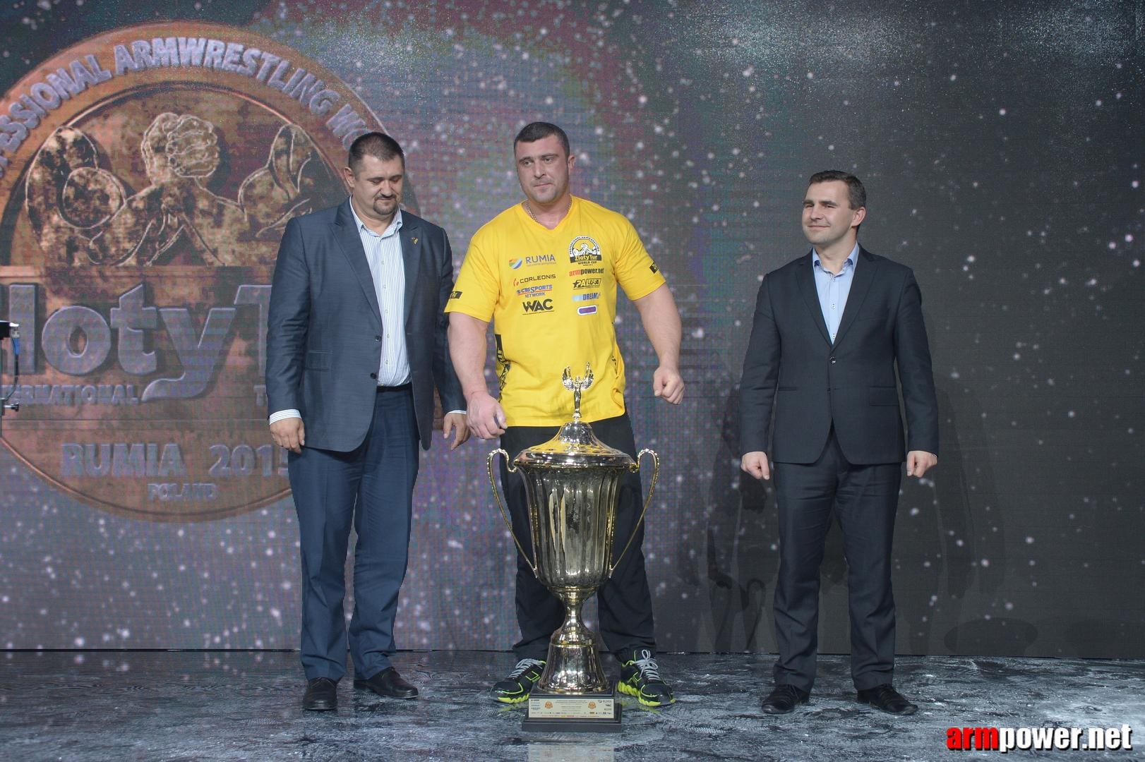 Zloty Tur 2015 By Mark Kazus Right Hand