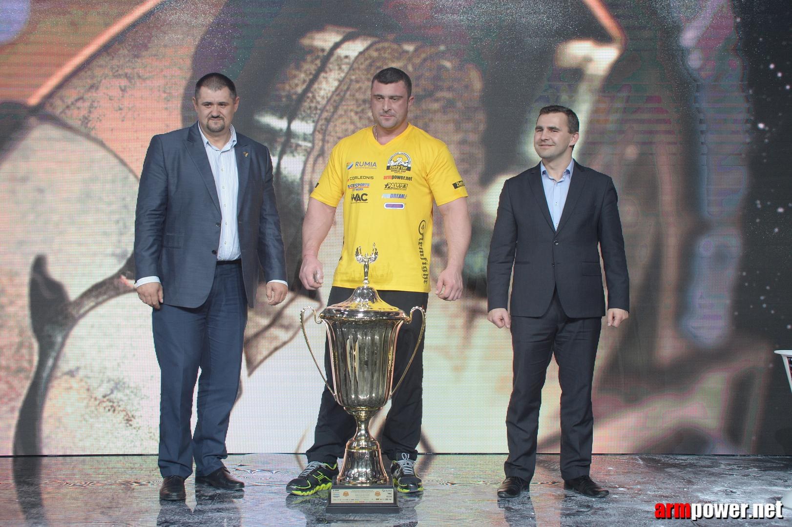 Zloty Tur 2015 By Mark Kazus Right Hand