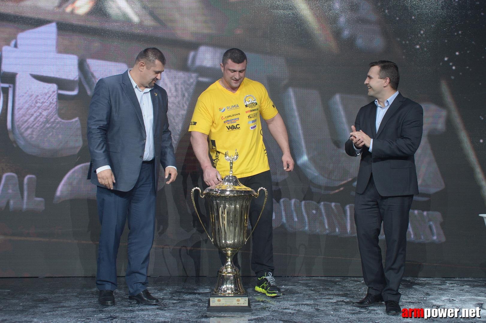 Zloty Tur 2015 By Mark Kazus Right Hand