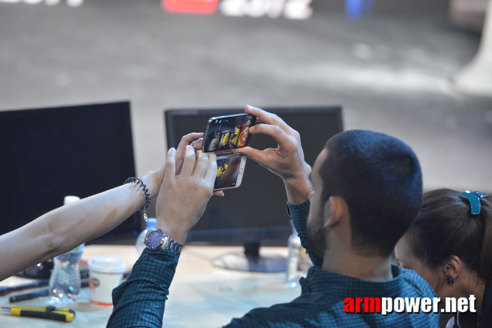 Zloty Tur 2015 Right Hand