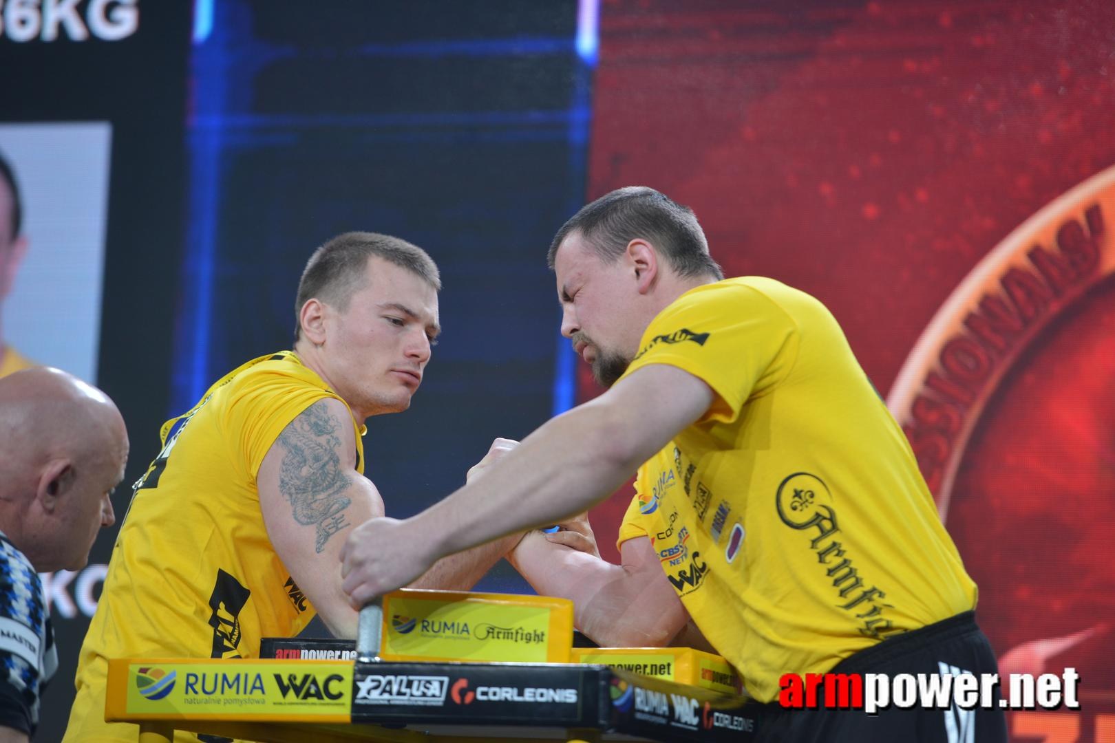 Zloty Tur 2015 Right Hand