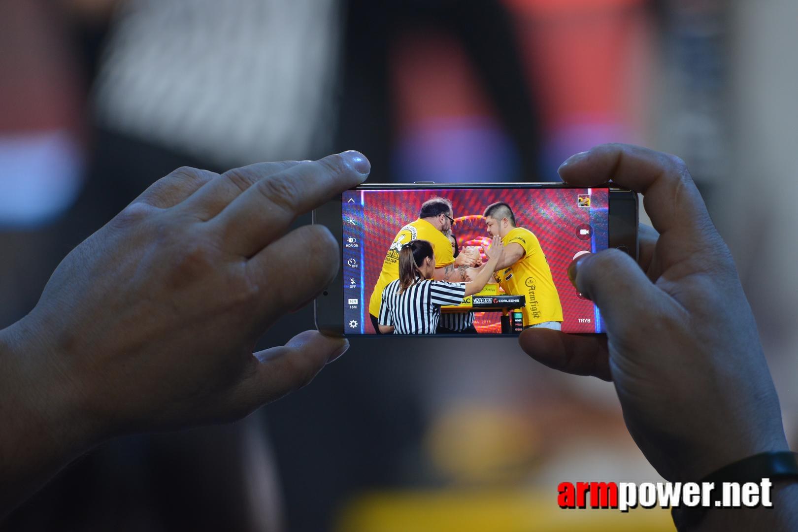 Zloty Tur 2015 Right Hand