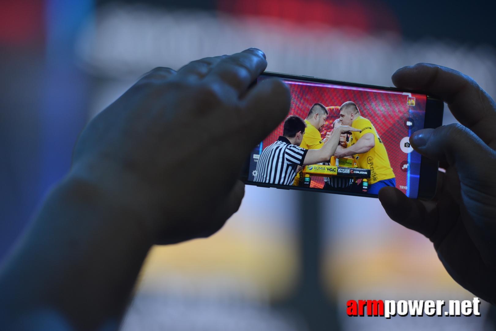 Zloty Tur 2015 Right Hand