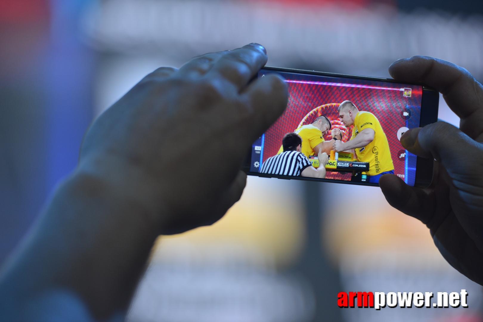 Zloty Tur 2015 Right Hand