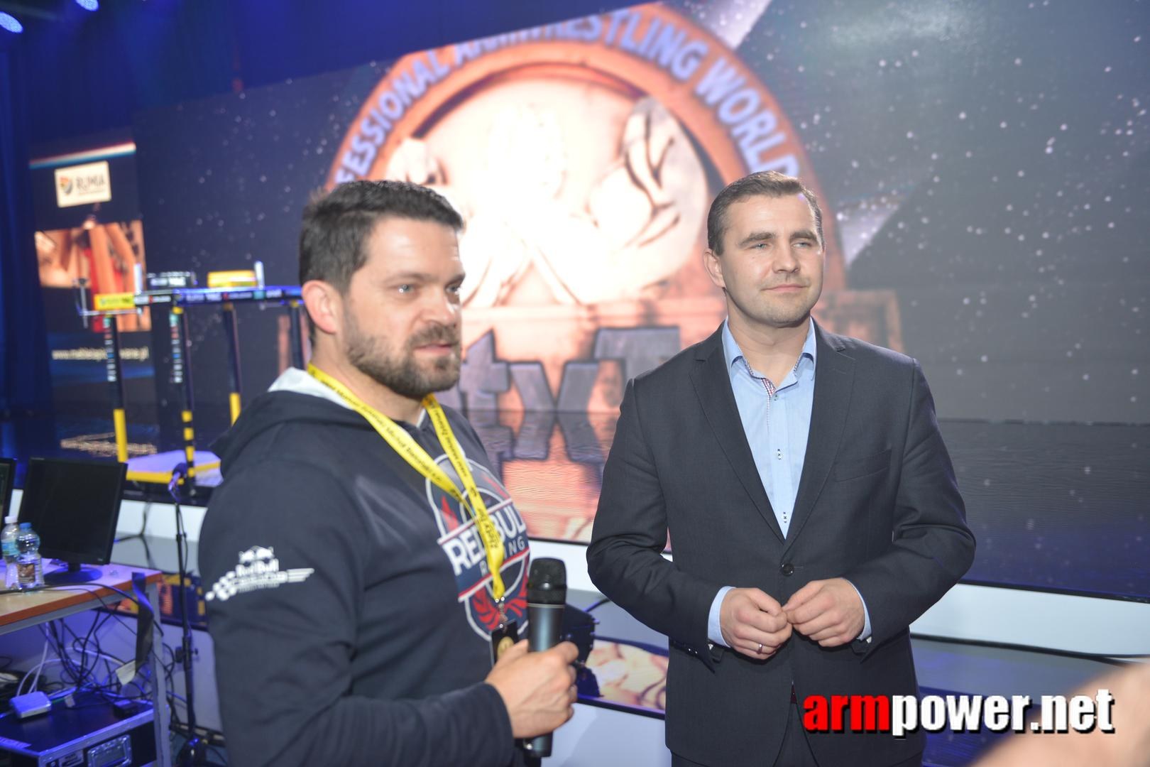 Zloty Tur 2015 Right Hand