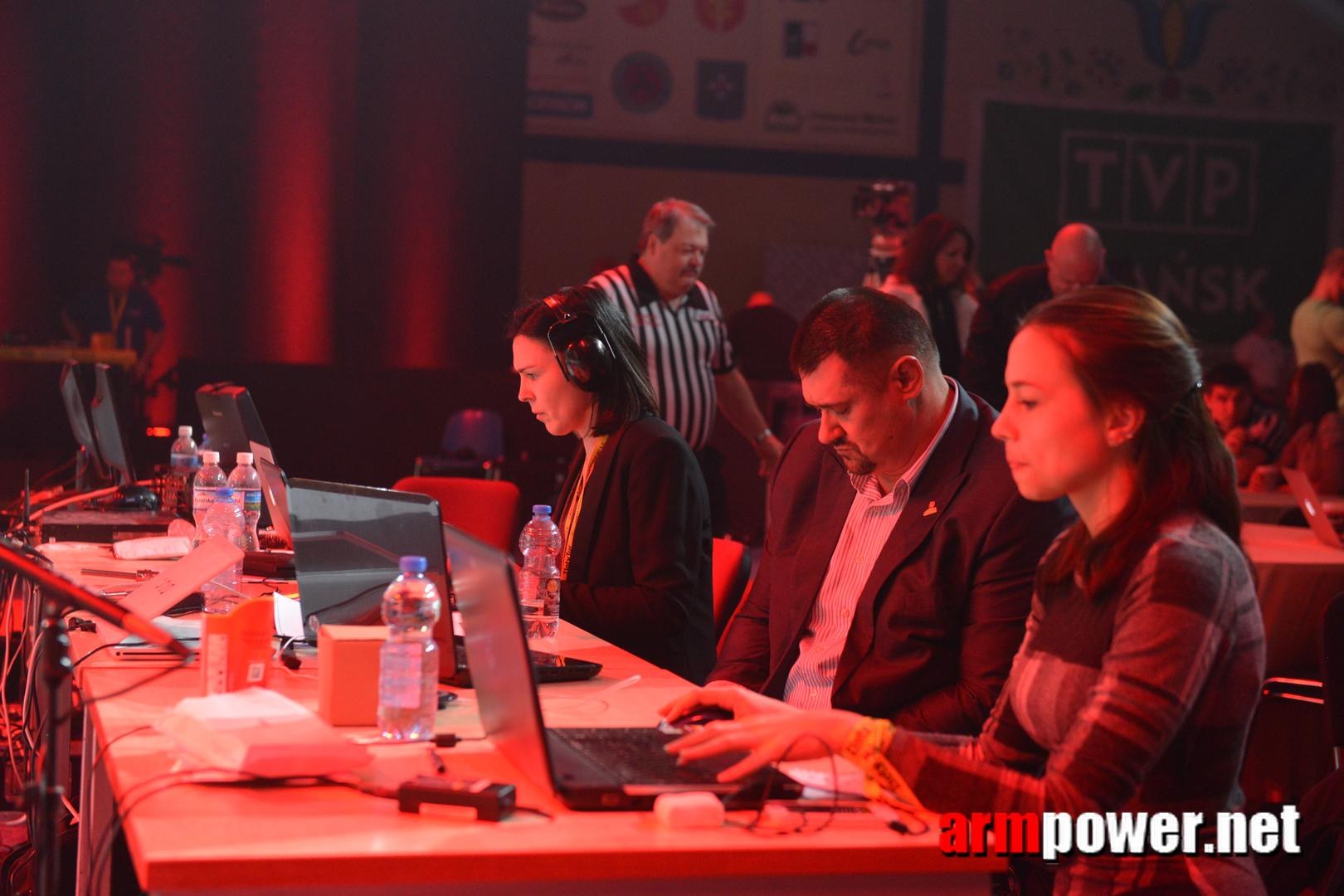 Zloty Tur 2015 Right Hand