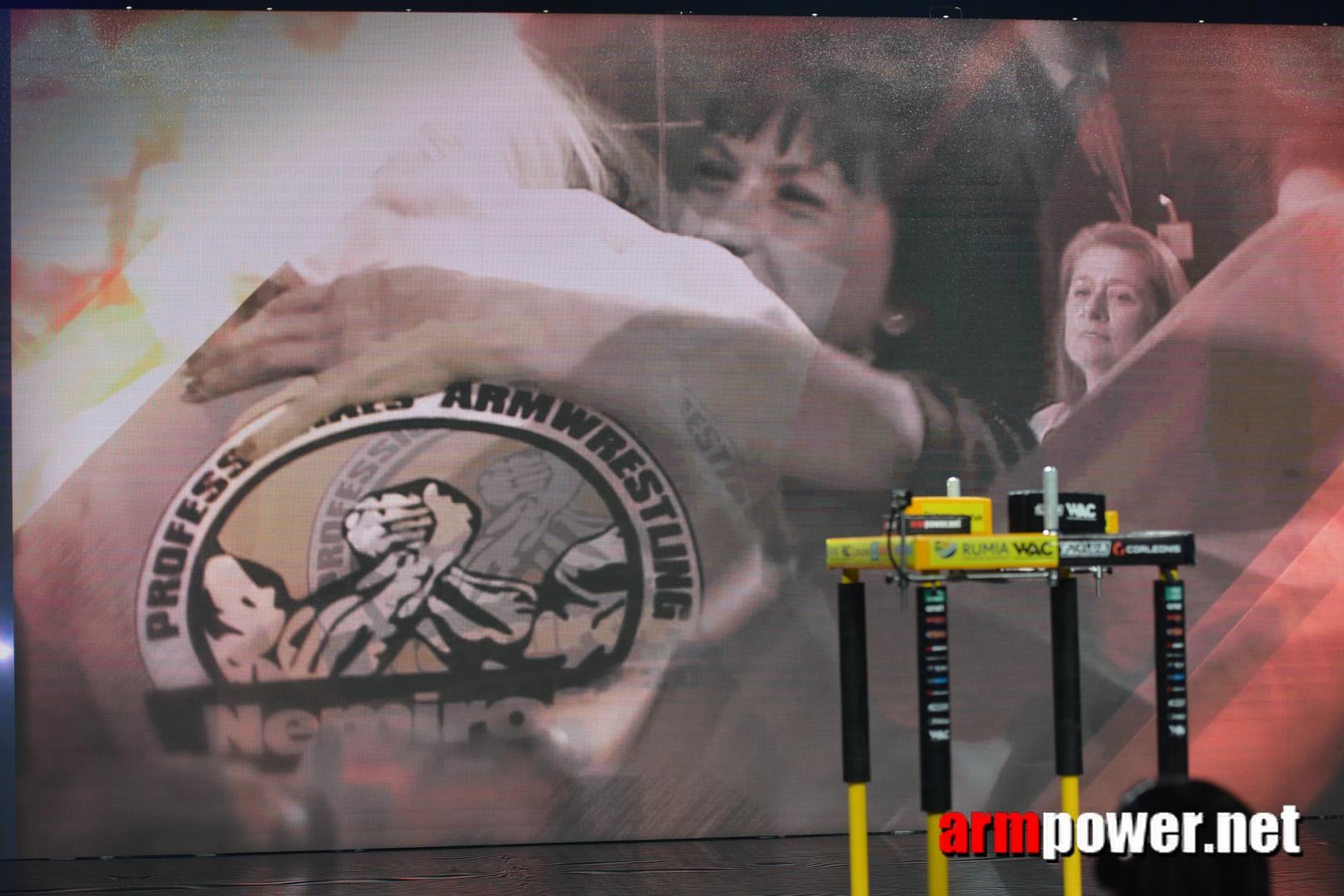 Zloty Tur 2015 Right Hand