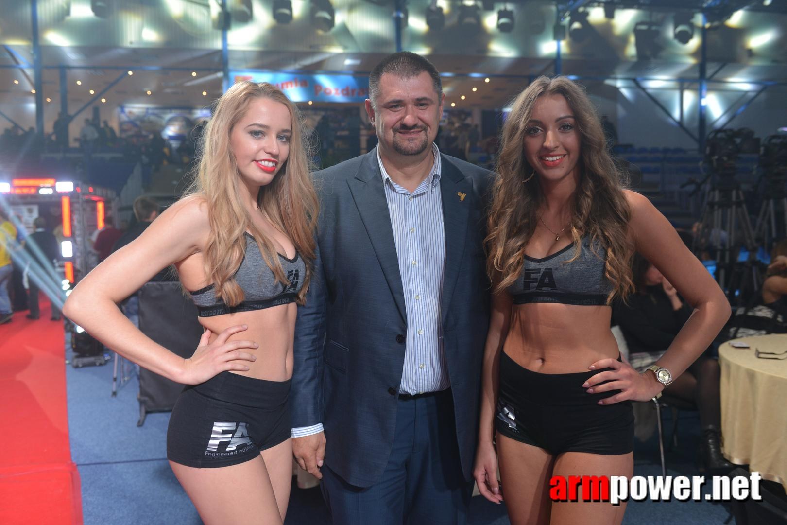 Zloty Tur 2015 Right Hand