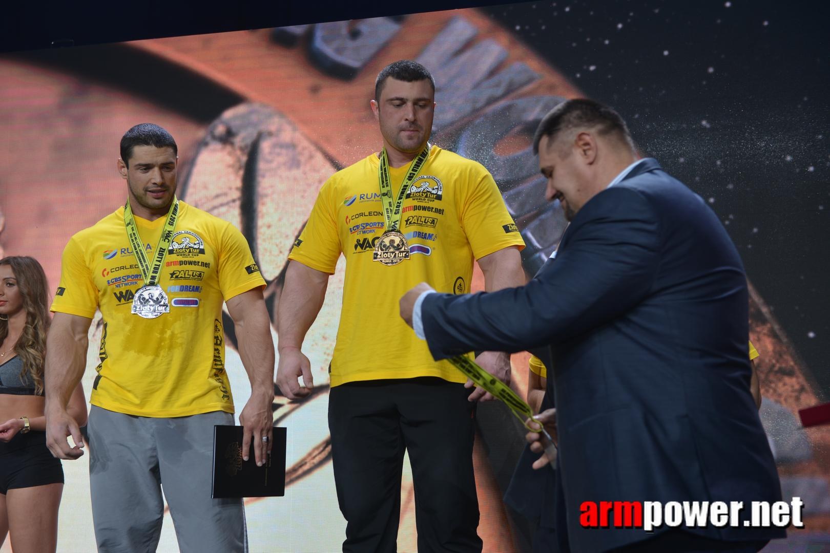 Zloty Tur 2015 Right Hand