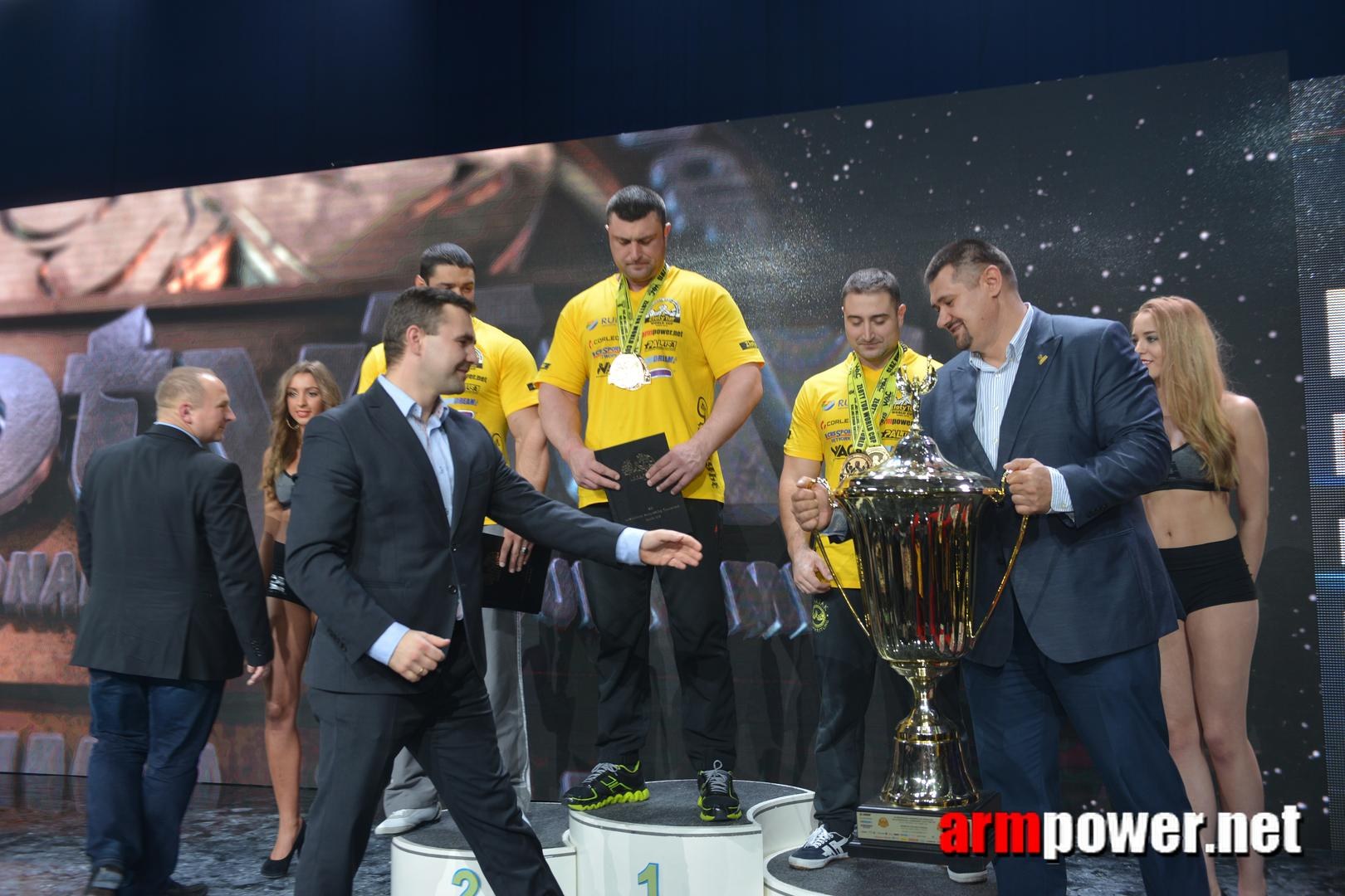 Zloty Tur 2015 Right Hand