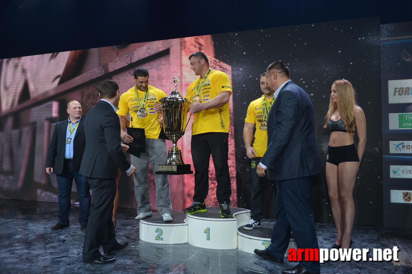 Zloty Tur 2015 Right Hand