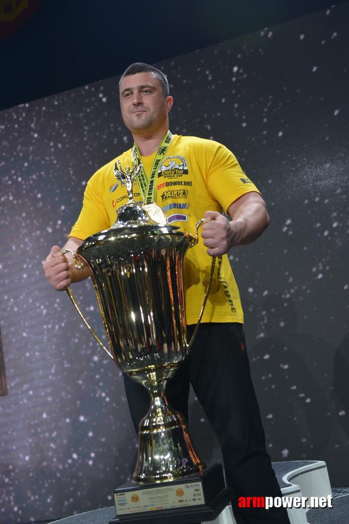 Zloty Tur 2015 Right Hand