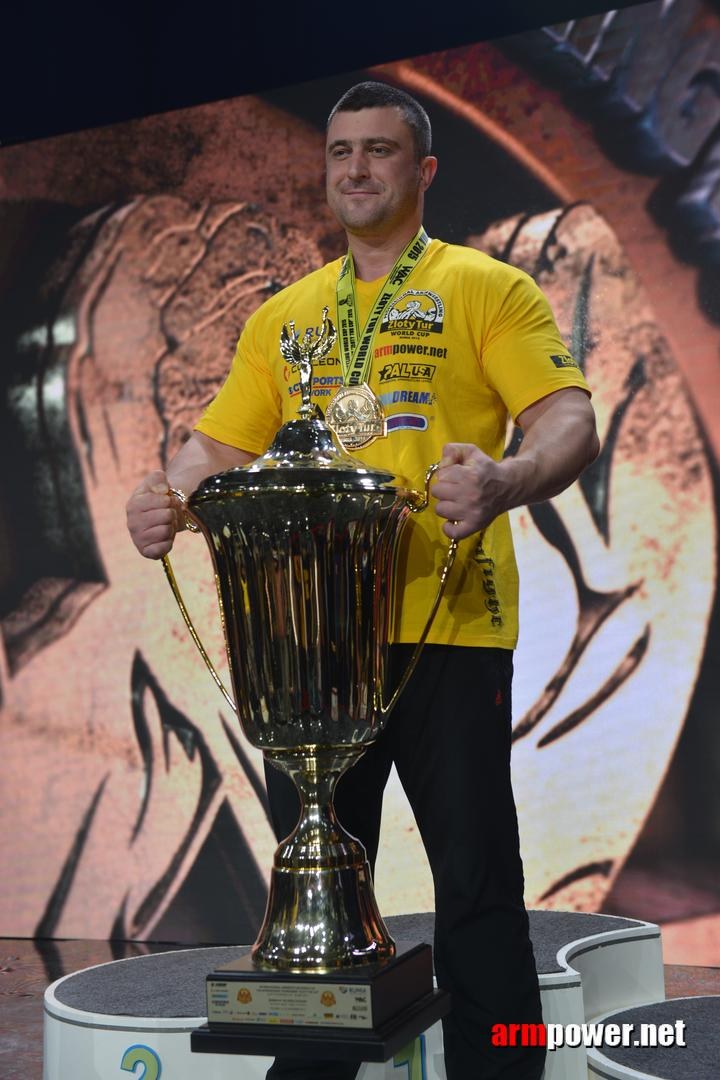 Zloty Tur 2015 Right Hand