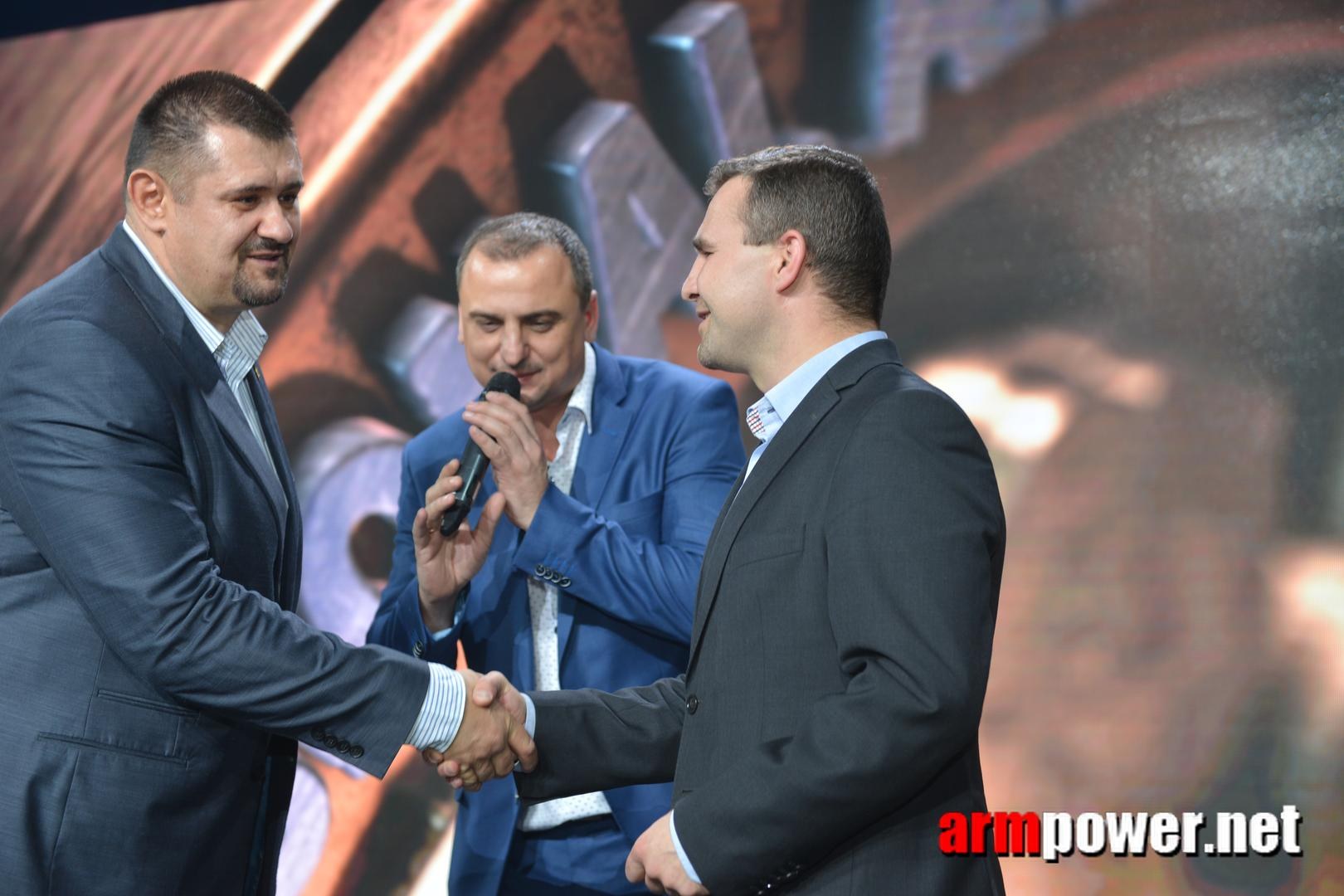 Zloty Tur 2015 Right Hand