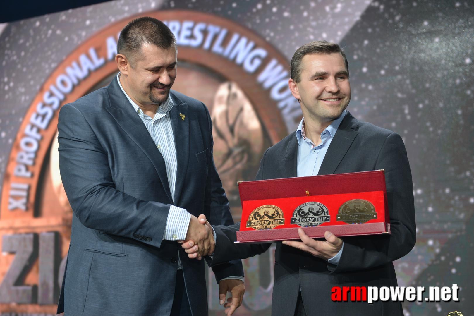 Zloty Tur 2015 Right Hand