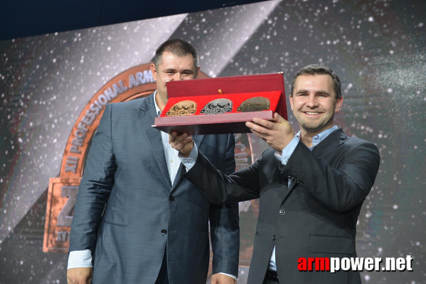 Zloty Tur 2015 Right Hand