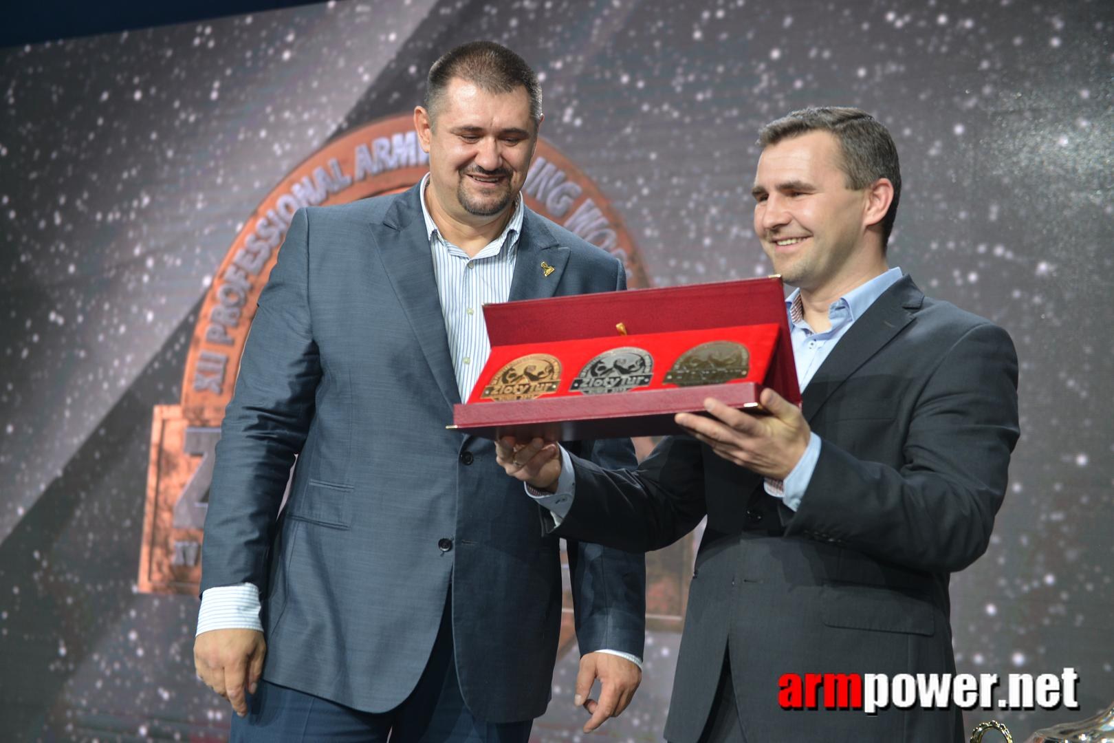 Zloty Tur 2015 Right Hand