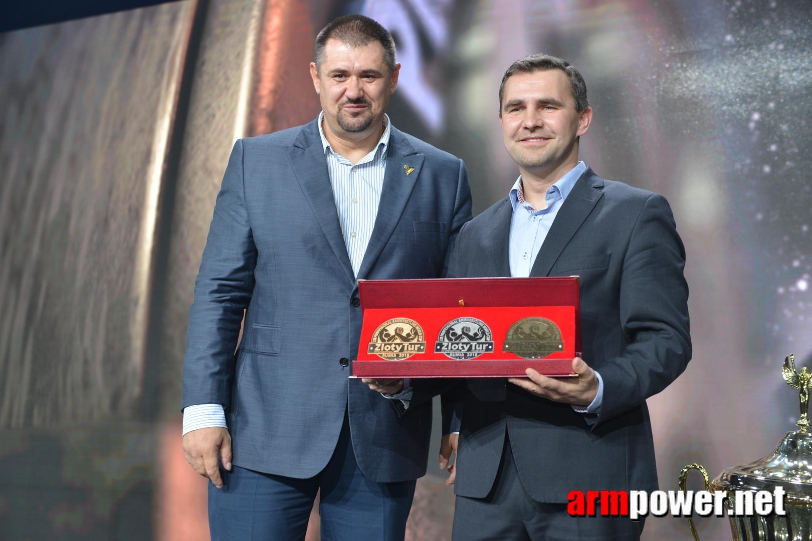 Zloty Tur 2015 Right Hand