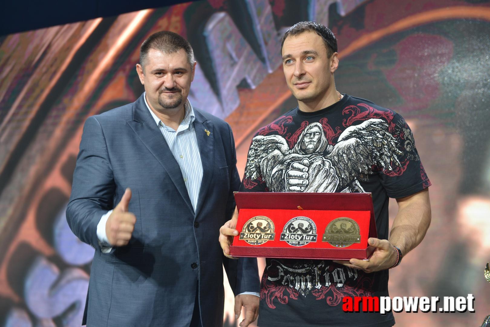 Zloty Tur 2015 Right Hand