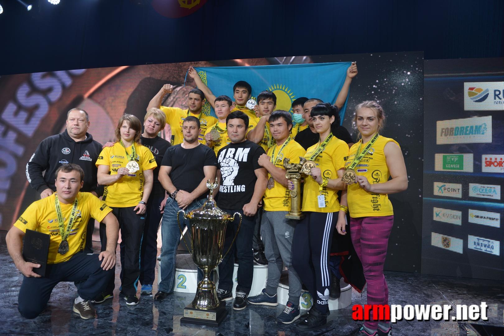 Zloty Tur 2015 Right Hand