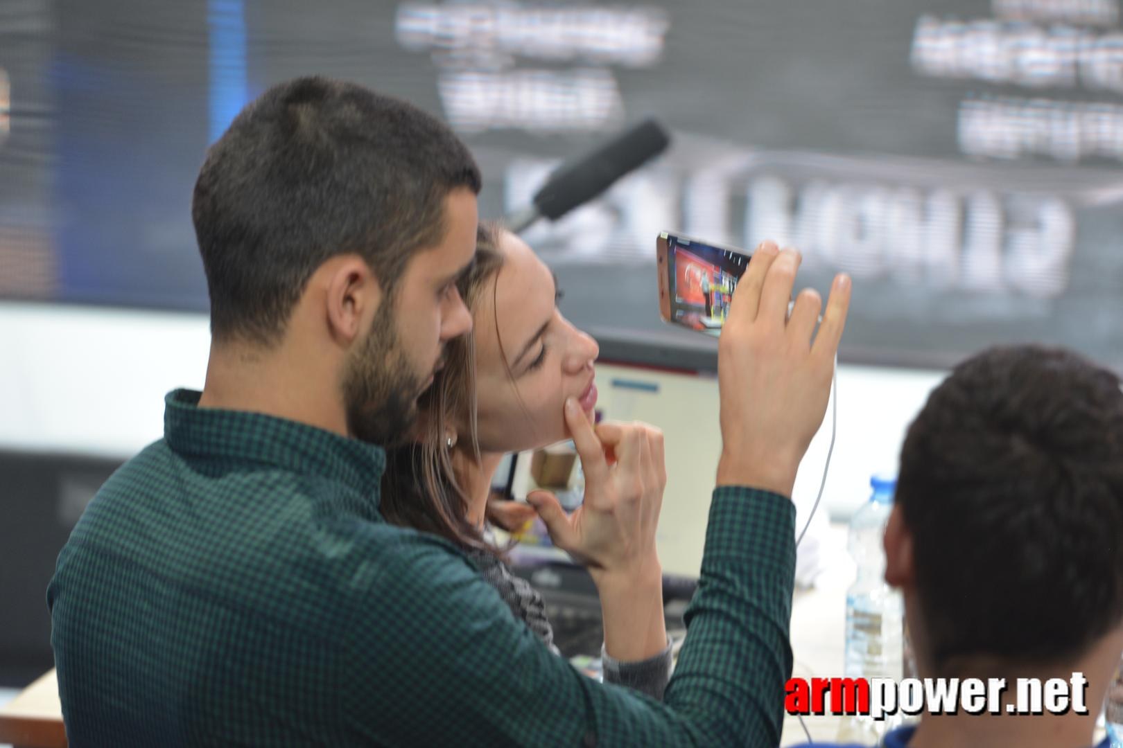 Zloty Tur 2015 Right Hand