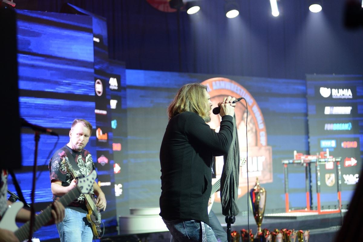 Zloty Tur 2016 Right Hand By Donat Supinski