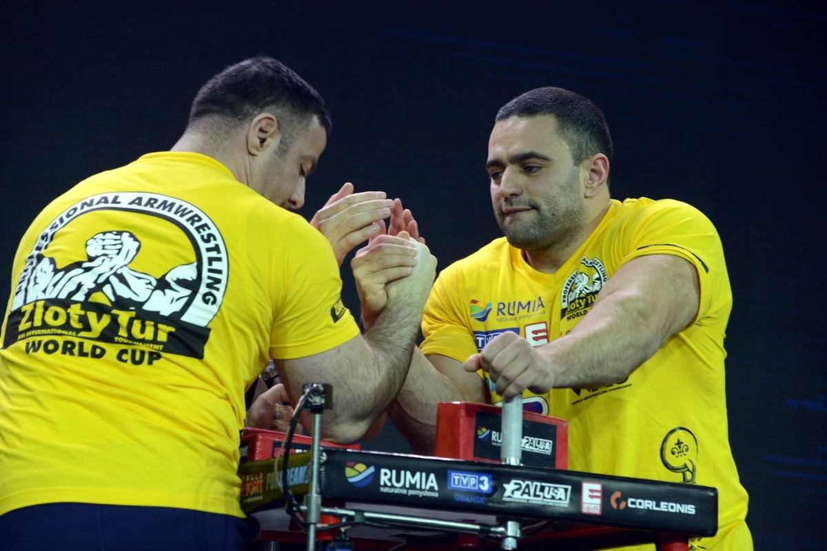 Zloty Tur 2016 Right Hand By Donat Supinski