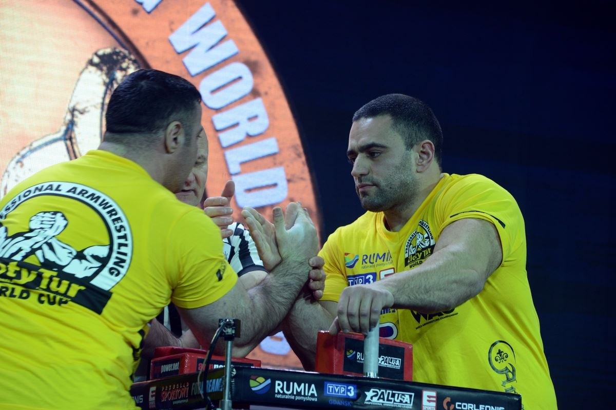 Zloty Tur 2016 Right Hand By Donat Supinski