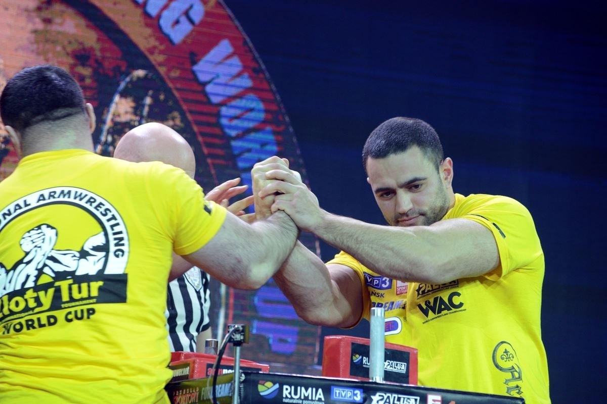 Zloty Tur 2016 Right Hand By Donat Supinski