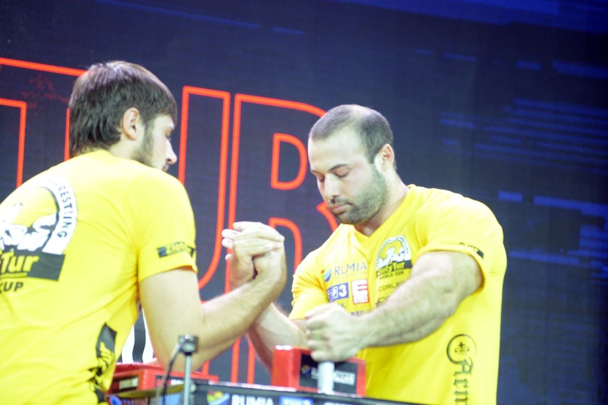 Zloty Tur 2016 Right Hand By Donat Supinski