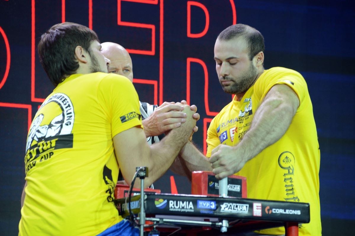 Zloty Tur 2016 Right Hand By Donat Supinski