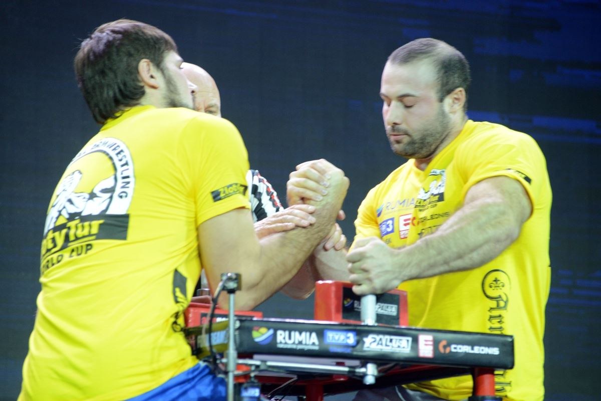 Zloty Tur 2016 Right Hand By Donat Supinski