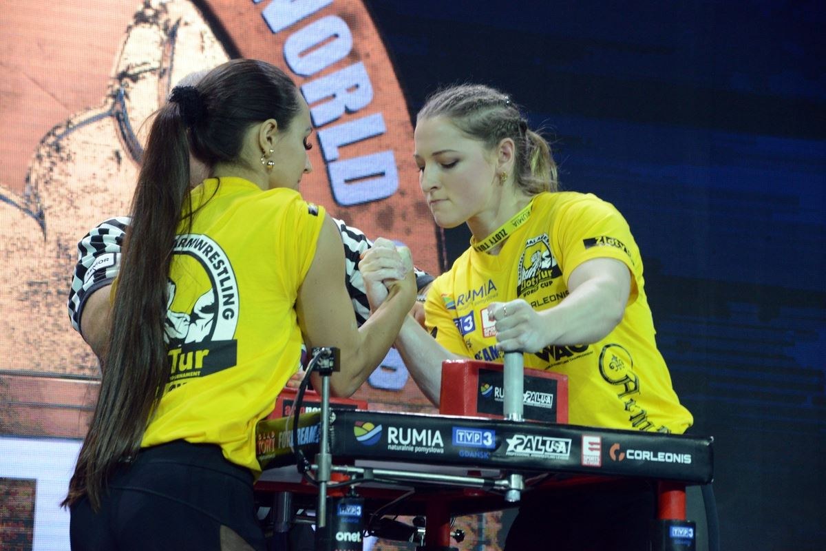 Zloty Tur 2016 Right Hand By Donat Supinski