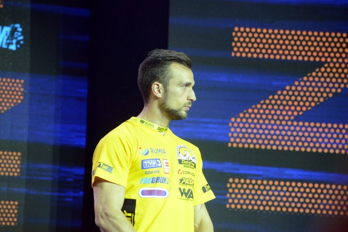 Zloty Tur 2016 Right Hand By Donat Supinski