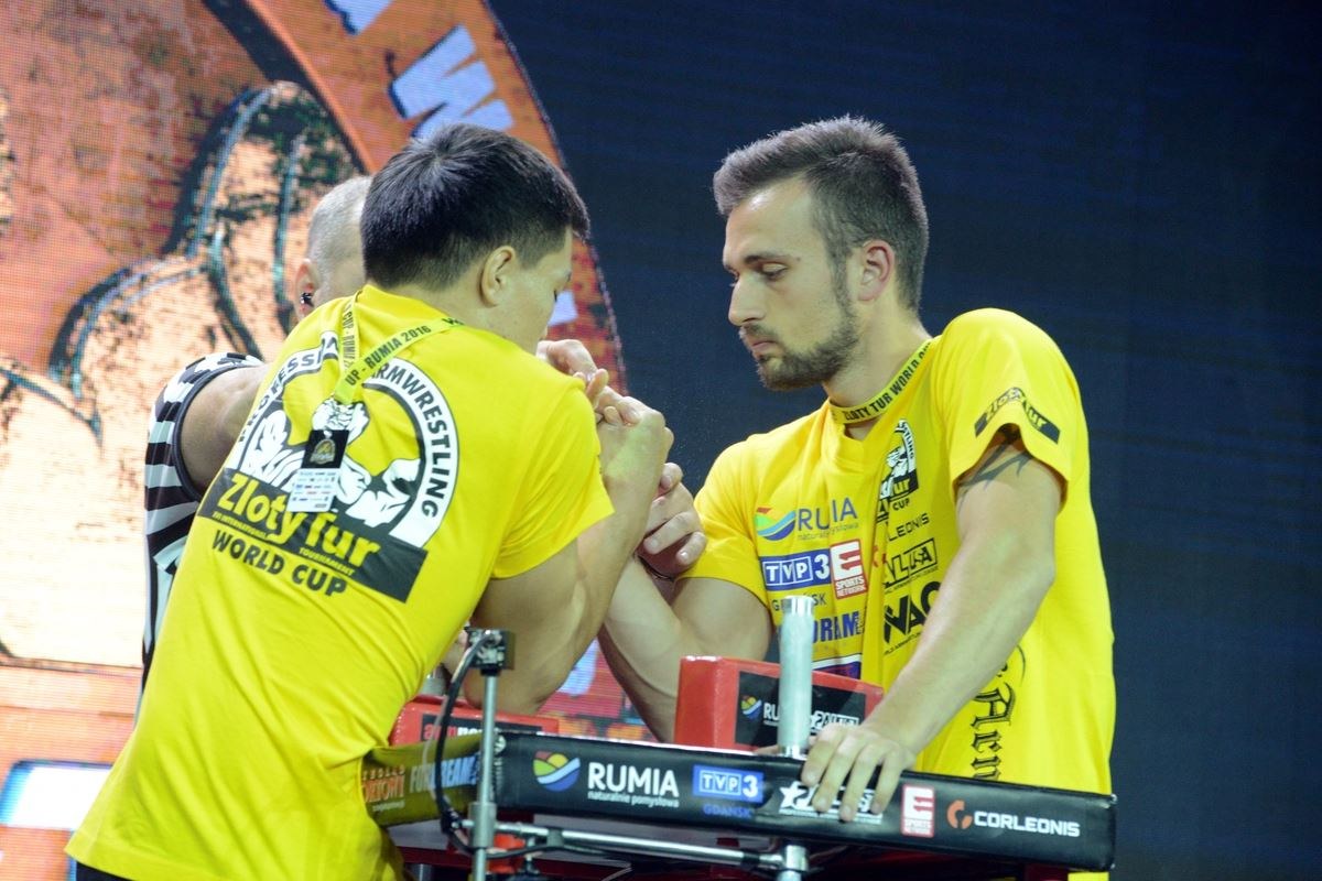 Zloty Tur 2016 Right Hand By Donat Supinski