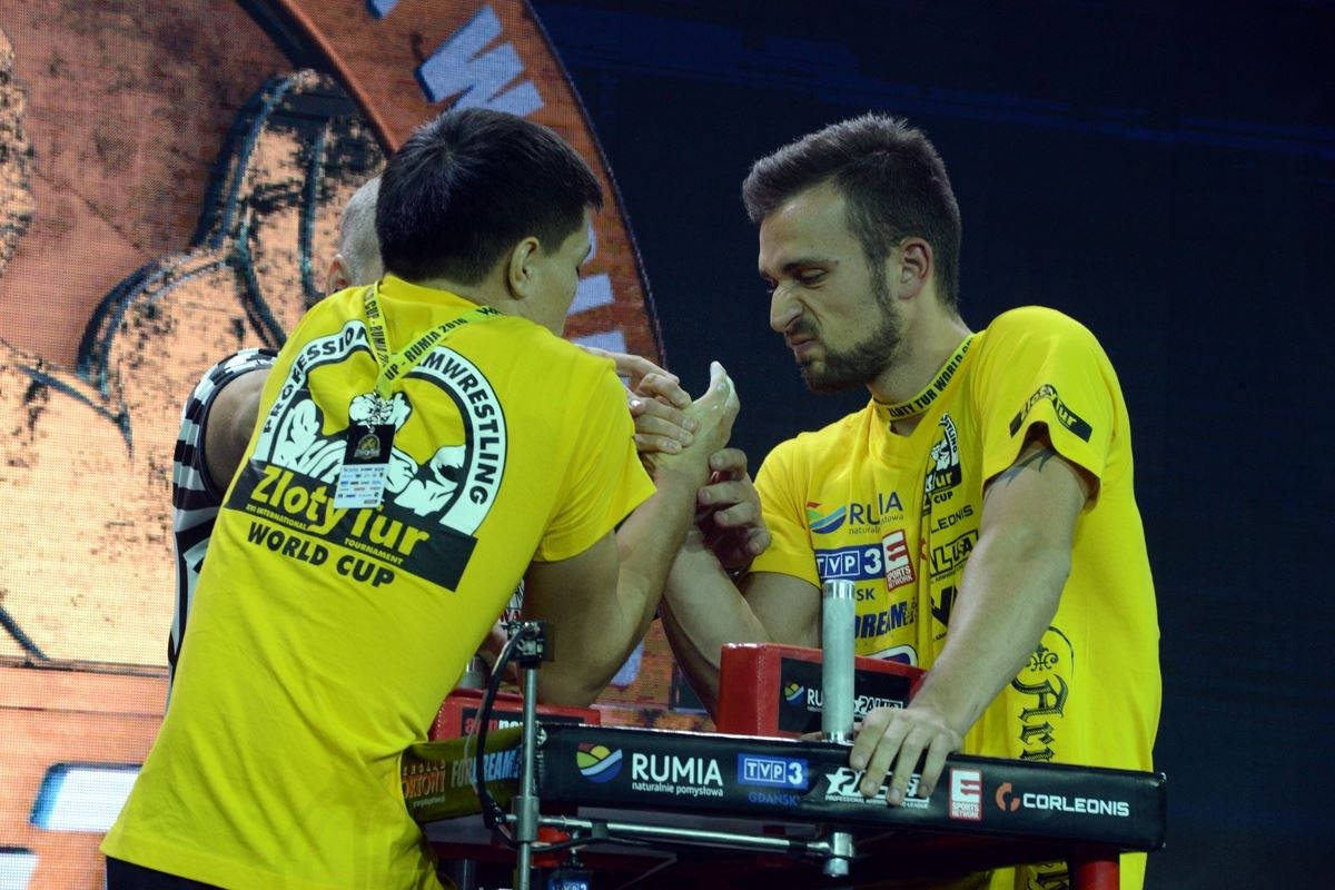 Zloty Tur 2016 Right Hand By Donat Supinski