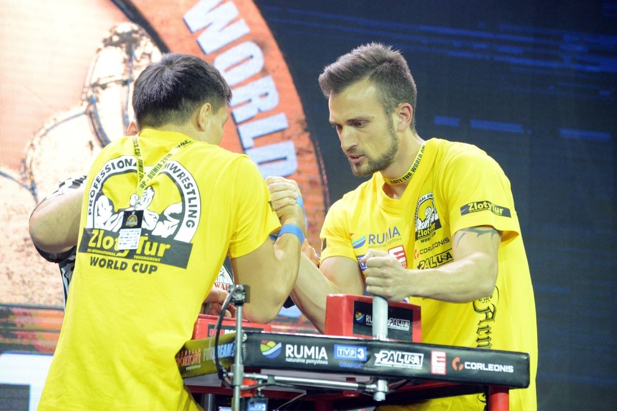 Zloty Tur 2016 Right Hand By Donat Supinski