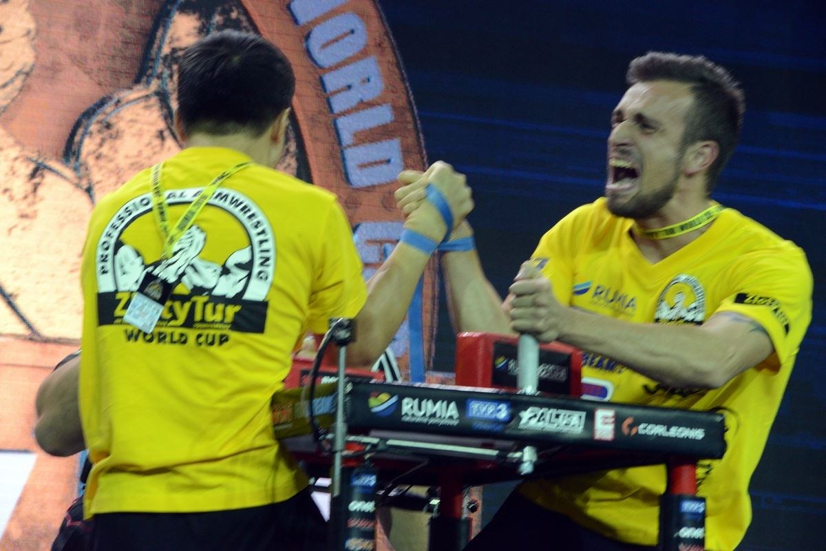 Zloty Tur 2016 Right Hand By Donat Supinski