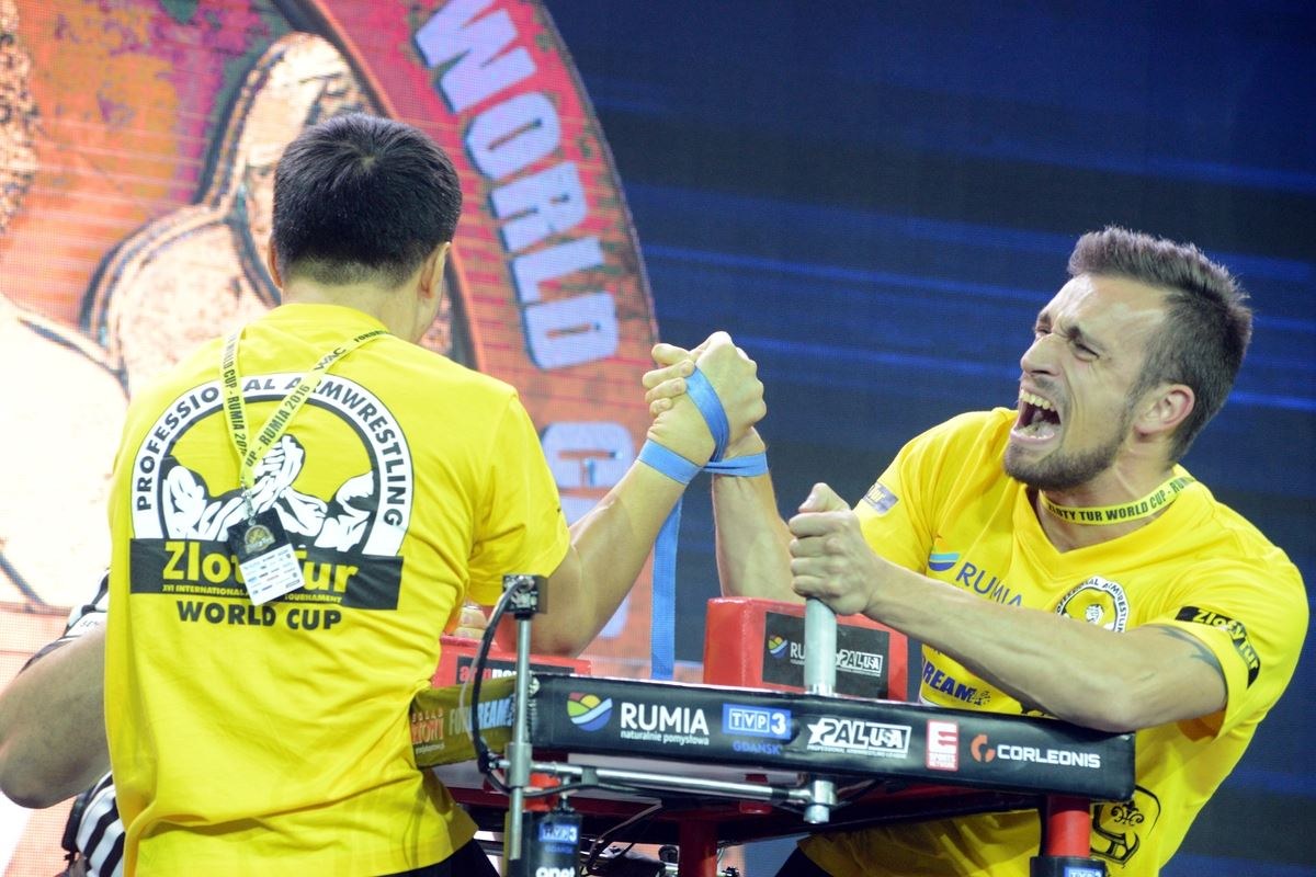 Zloty Tur 2016 Right Hand By Donat Supinski