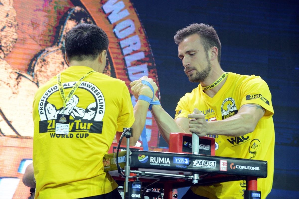 Zloty Tur 2016 Right Hand By Donat Supinski