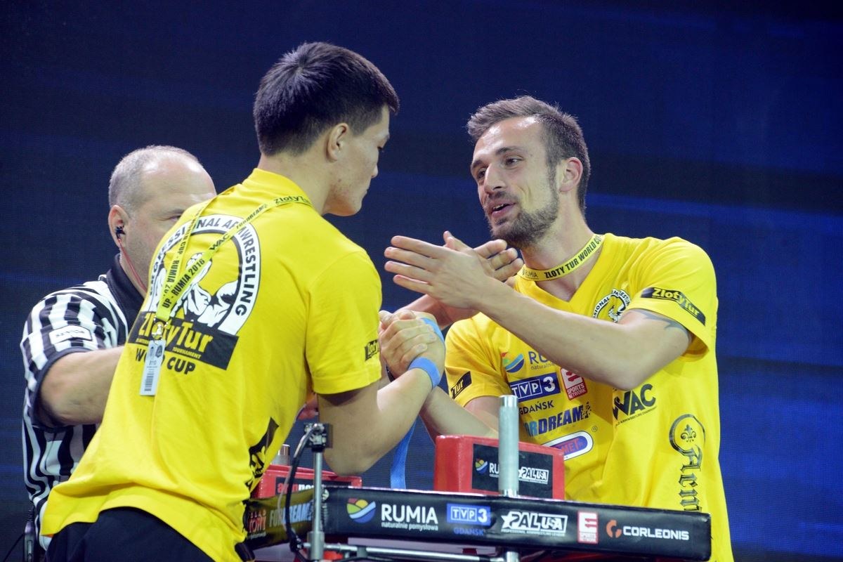 Zloty Tur 2016 Right Hand By Donat Supinski