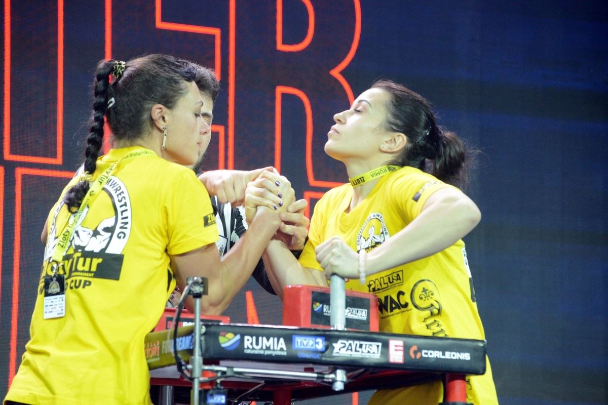 Zloty Tur 2016 Right Hand By Donat Supinski