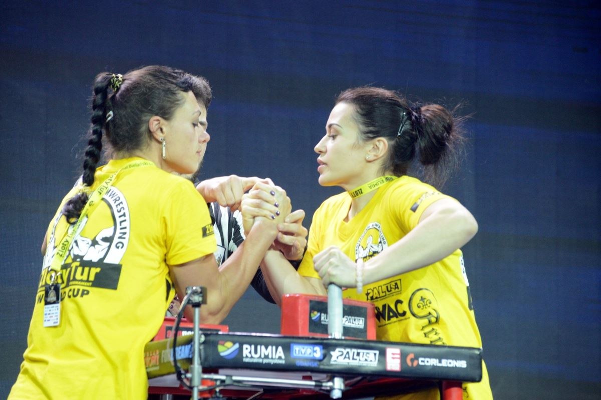 Zloty Tur 2016 Right Hand By Donat Supinski