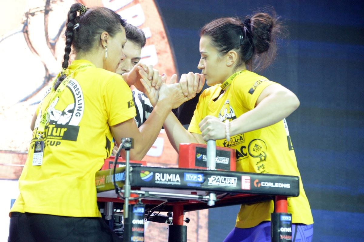 Zloty Tur 2016 Right Hand By Donat Supinski